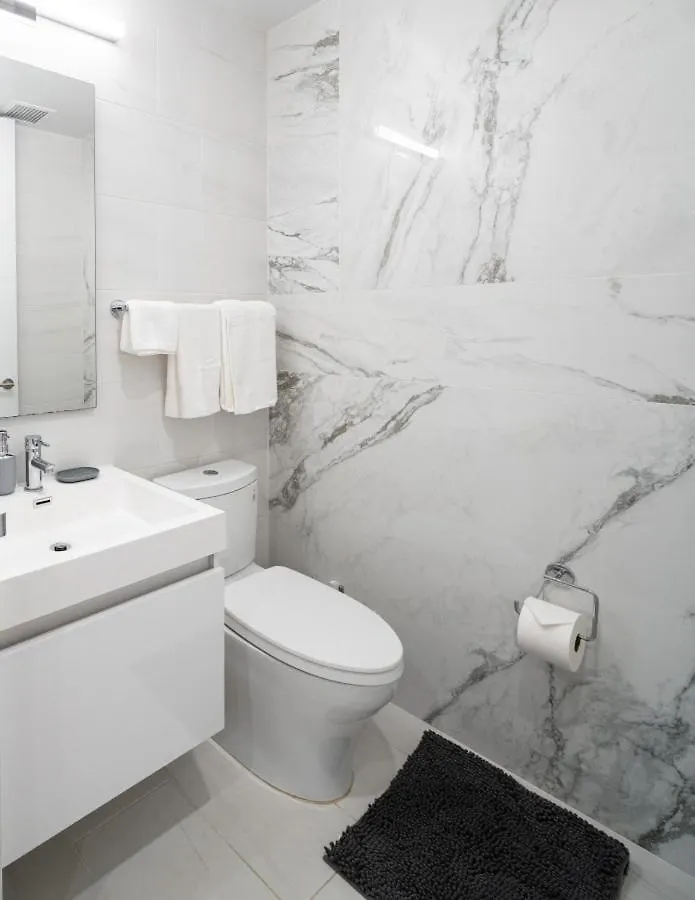 Chic And Spacious 2Bd Apt With Washer And Dryer In Unit New York Apartment